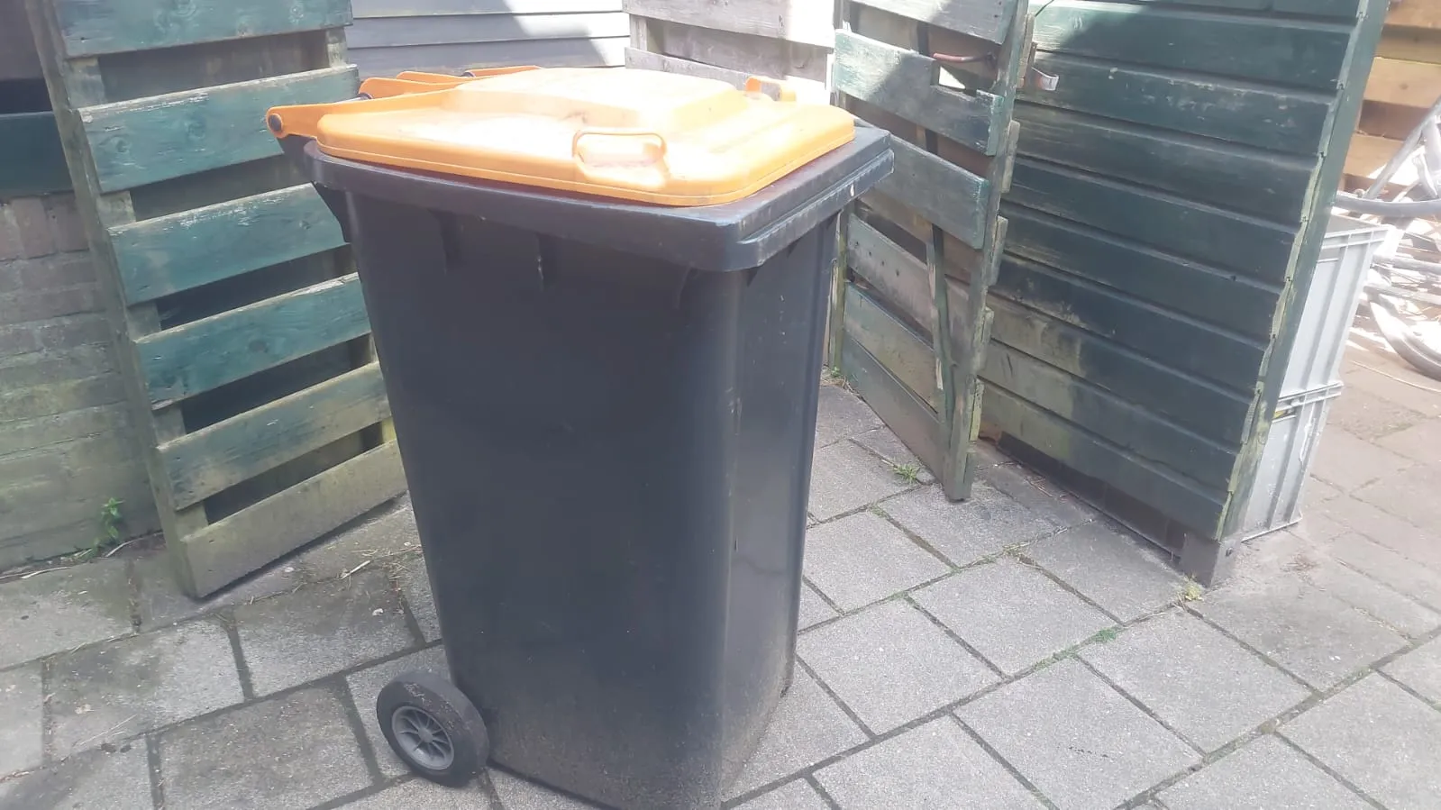 pmd oranje container whatsapp image 2022 05 27 at 95948 am