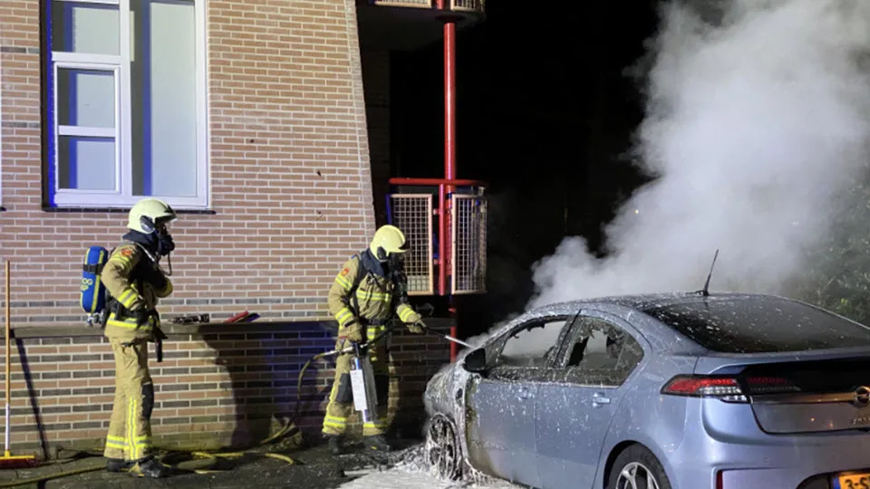12en autobrand