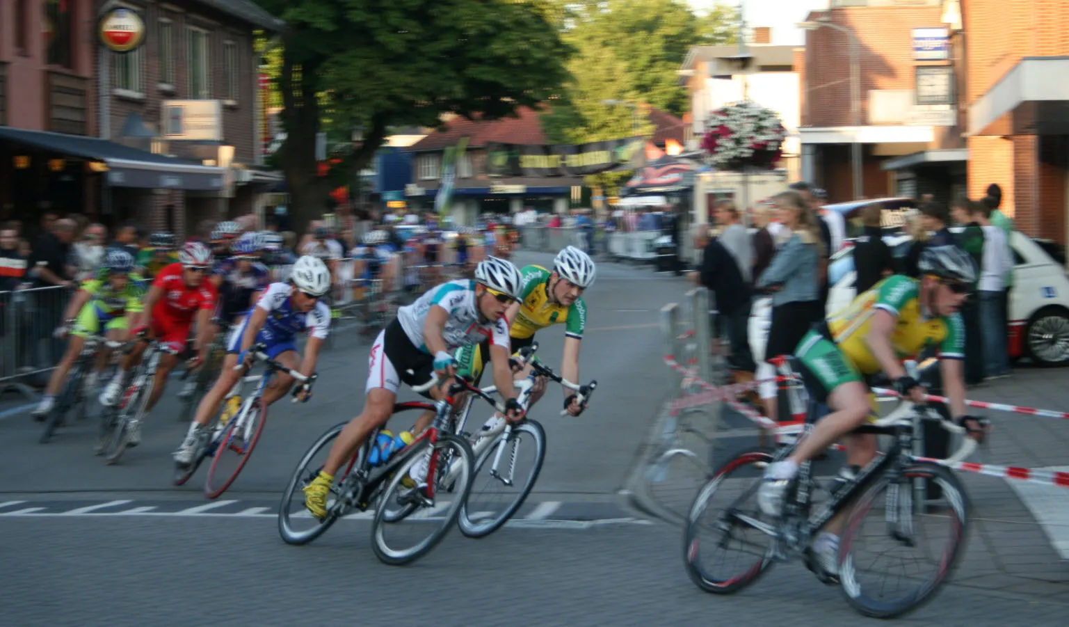 24en wielerronde h en t