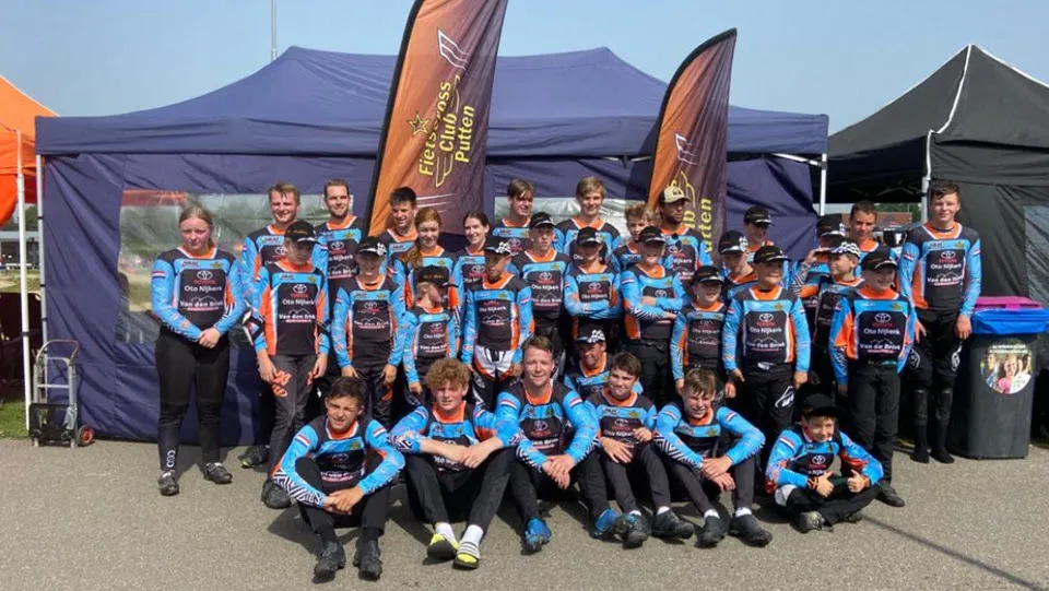 25en fcrossers
