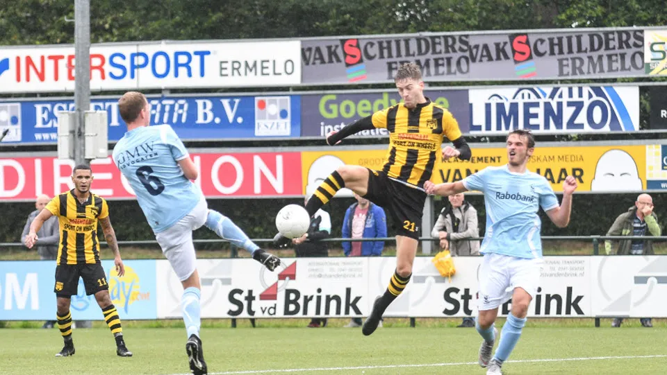 33en dvsbeker1