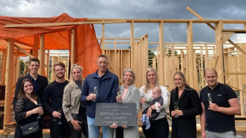36en eerste steen