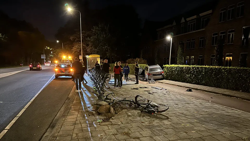 39en bushokje