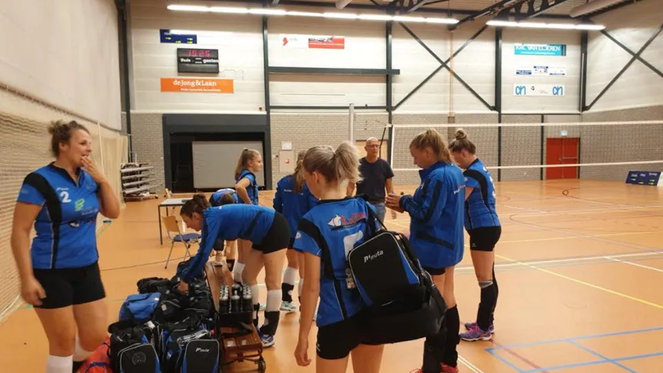 39en pauwervoll