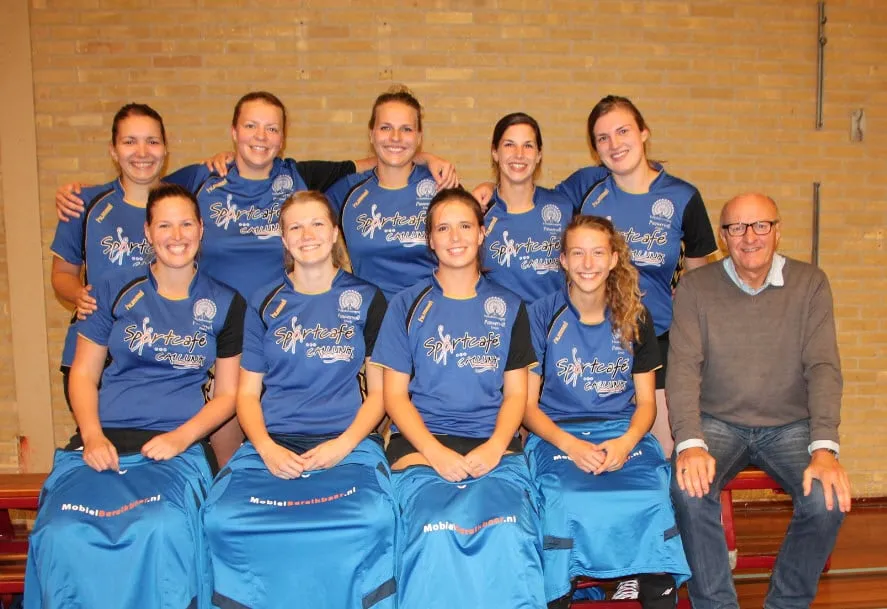 45en pauwervoll dames