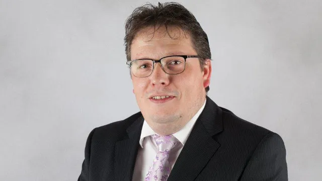 a4j3l8n2mwxy1za2a5ckfbv13 49en sgp leo van den velden