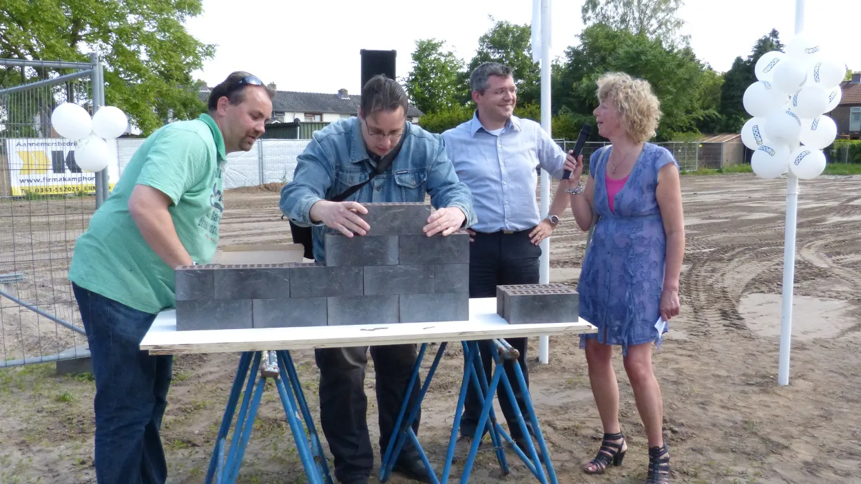 adiw2qg4x9qujlea7tgr077ur 21en start bouw