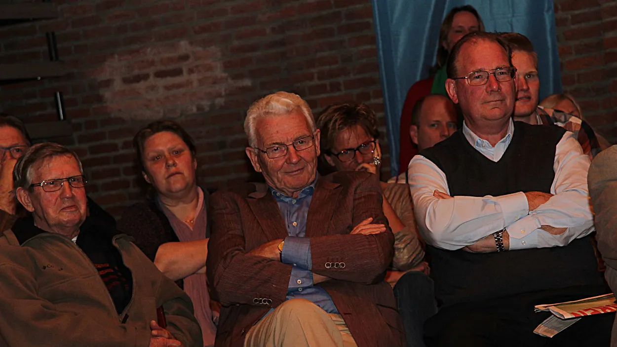 aqhubm1vycyfewwlx20prvgg7 11en cda debat 1