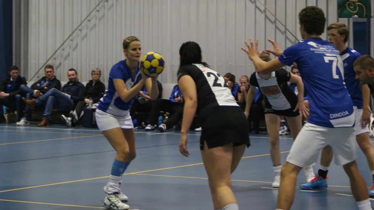 evl8c447ybwz1clu9t5mauf92 48en dindoa 3