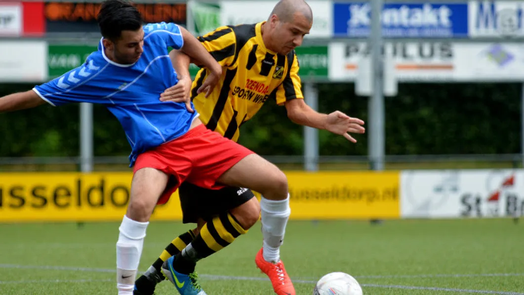 hx4ejaj45noy01dsbl64pys16 32en dvs3