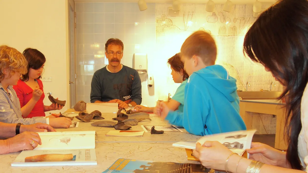 lqf3oec6pvmzkm45zbw54ivad 29en pakhuis