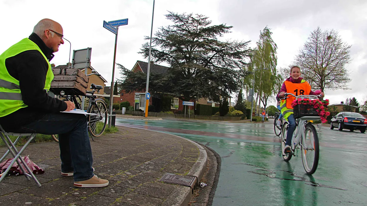 lrkhsbv1apm2pf8knu6msedab 16en verkeersexamen 1