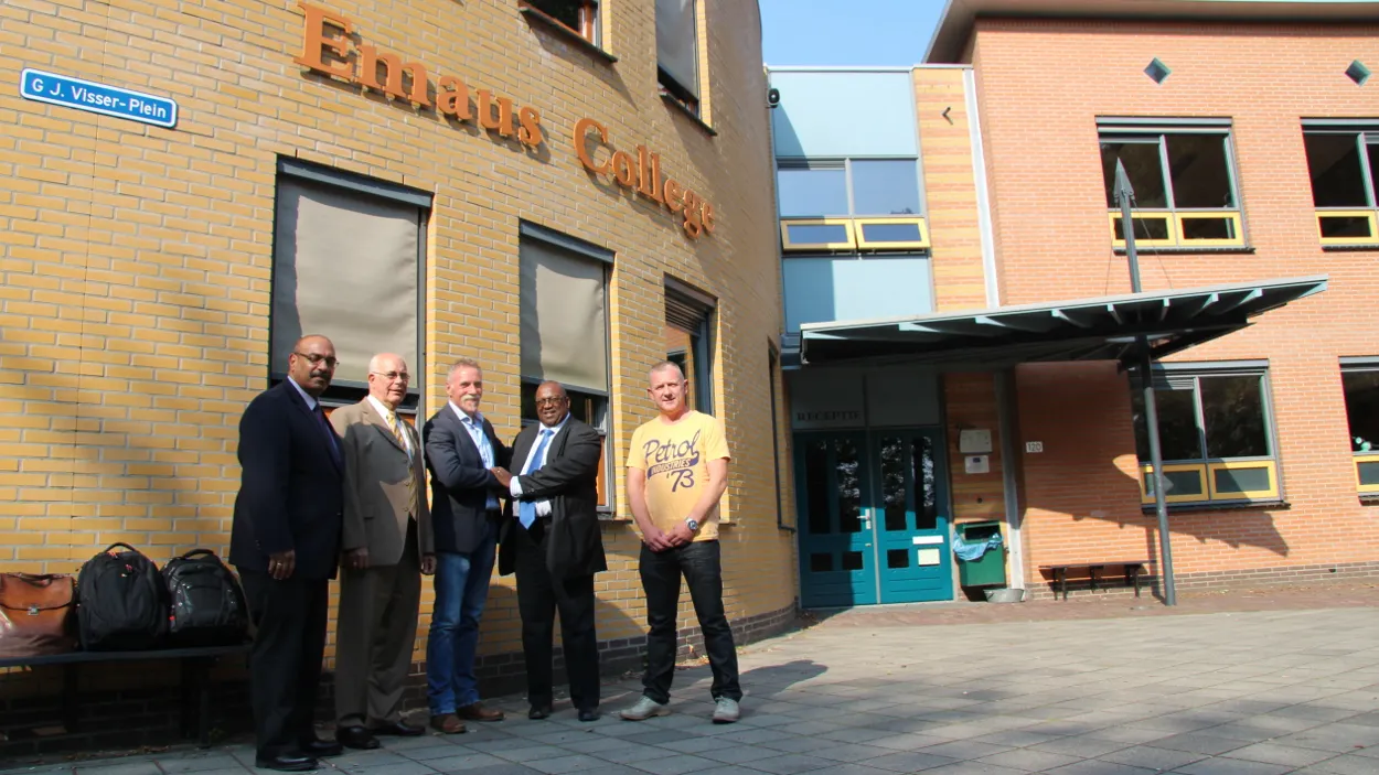 odoc8szs3vsvqzd28vg62i4rh 36en curacao