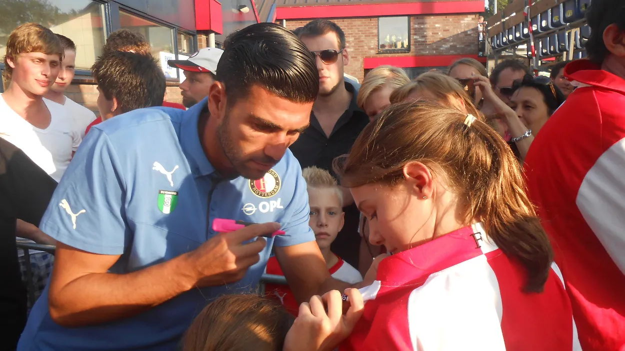 p35l6znddxdrxwg0ymzrmydf8 25en horst feyenoord1