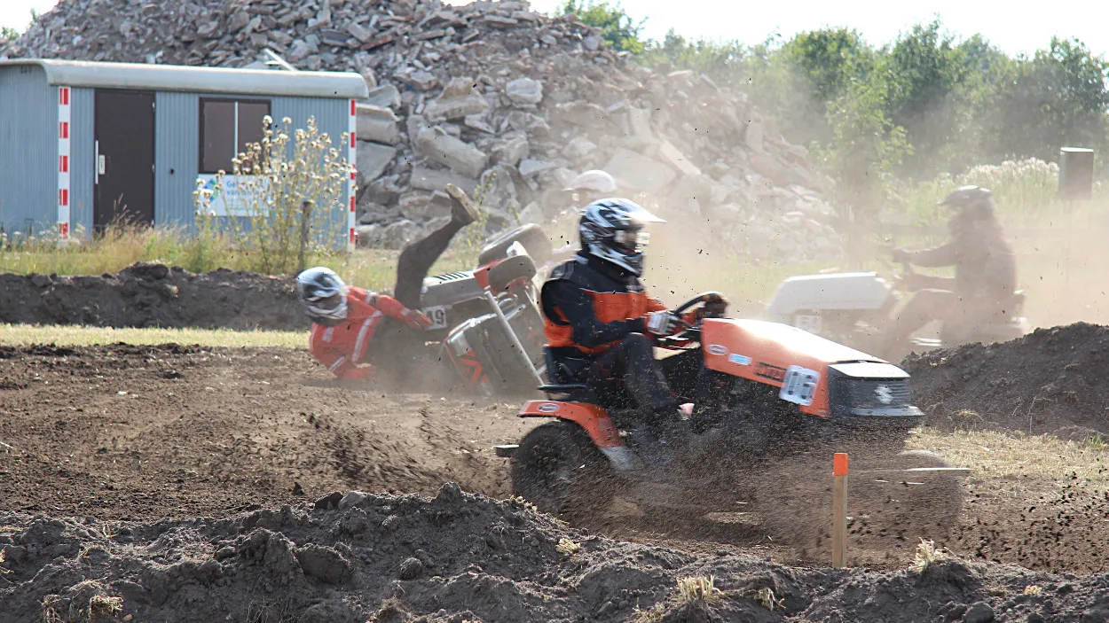 phz8a8g9zyrxv6et16ly146xi 29en gmr 1