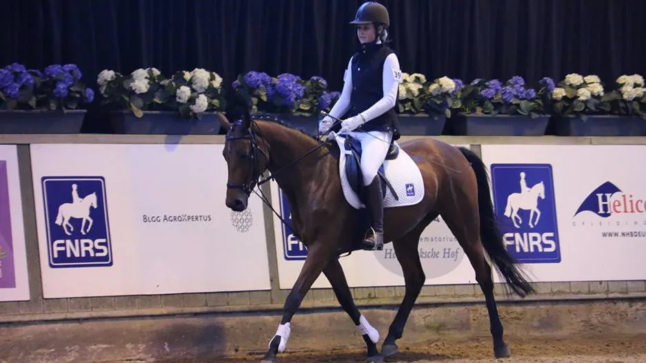 vyxkujvg6o4y5igx6yramdb44 38en hannah