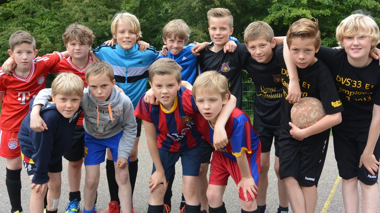 wwdn2jj4ll7nmfuksbvxoitna 20en straatvoetbal