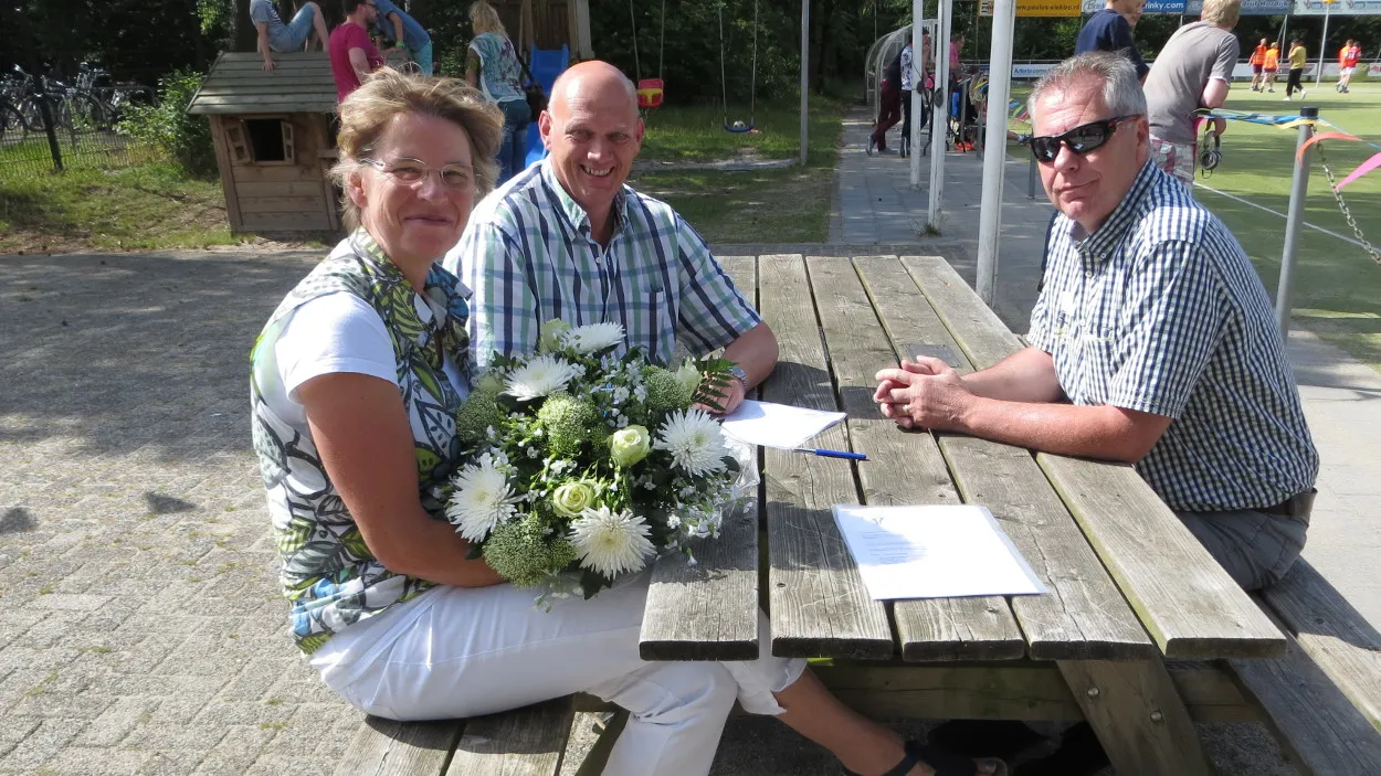 x14j2lnfyl4u4vn5ff9i656nh 26en dindoa