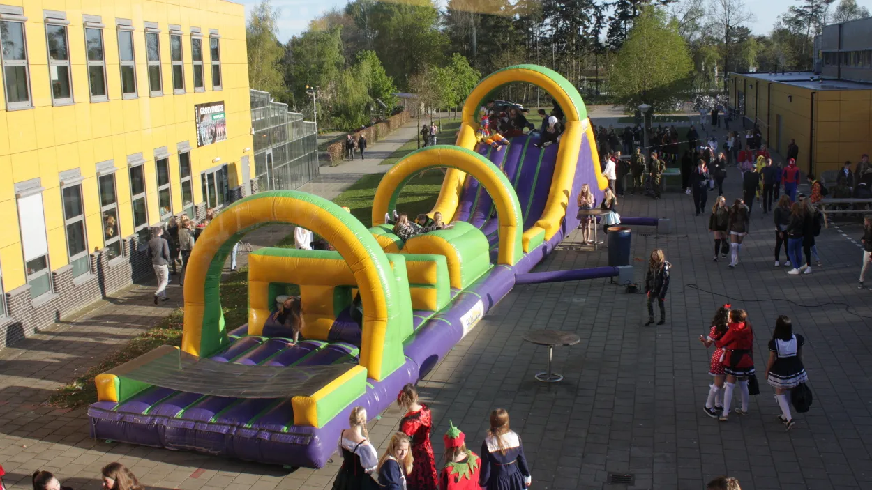 zv6ns0ht5xprkc9zayqyz3ezu 16en lesdag