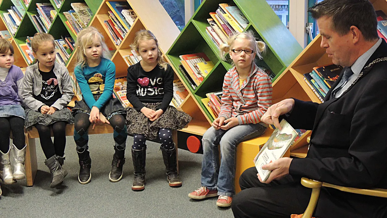 zvthc62tgp3mzwmnlc1l28jjq 04en mschool 1