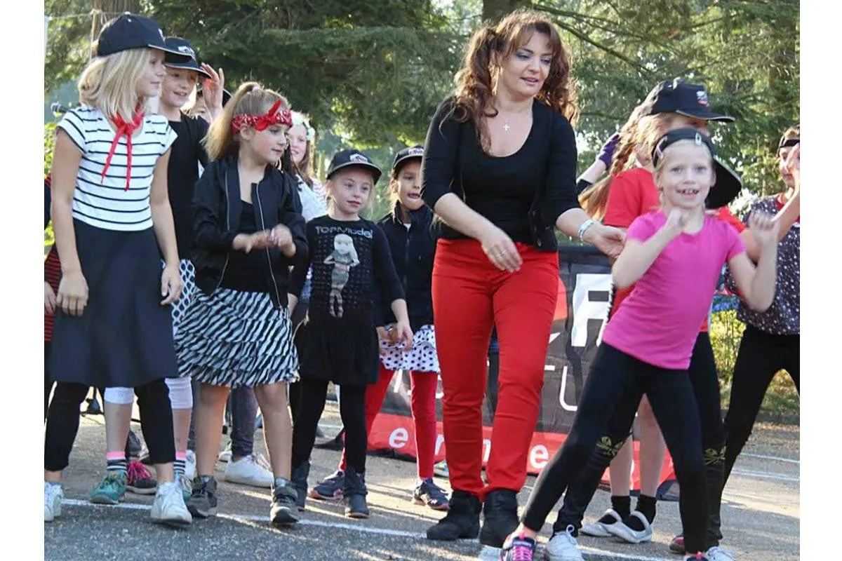 10EN OudeDoosUnicefloop