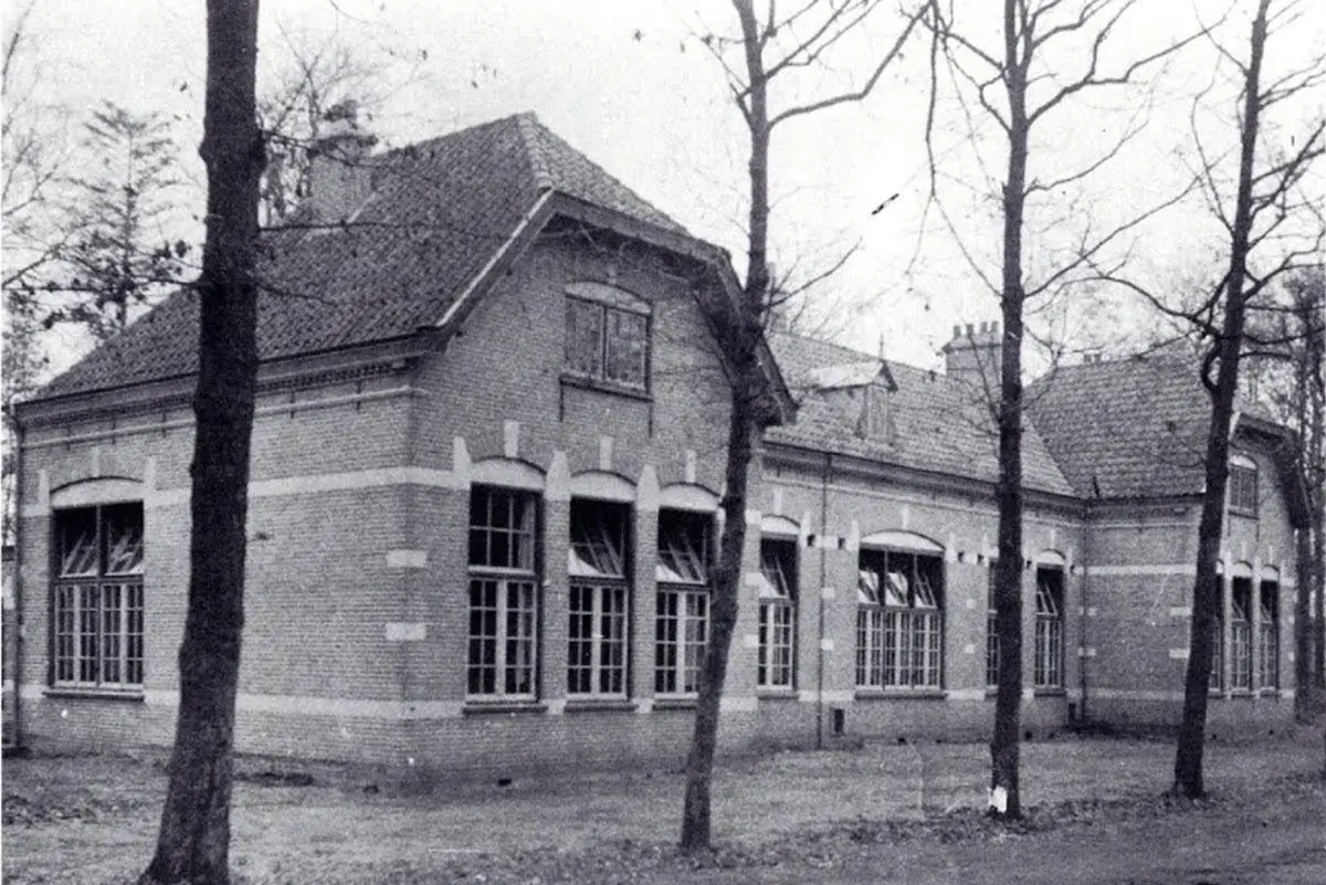 35EN OudeSchool