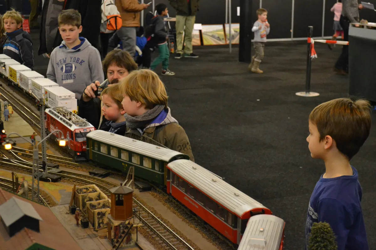 mensenbijmodelbaan2013