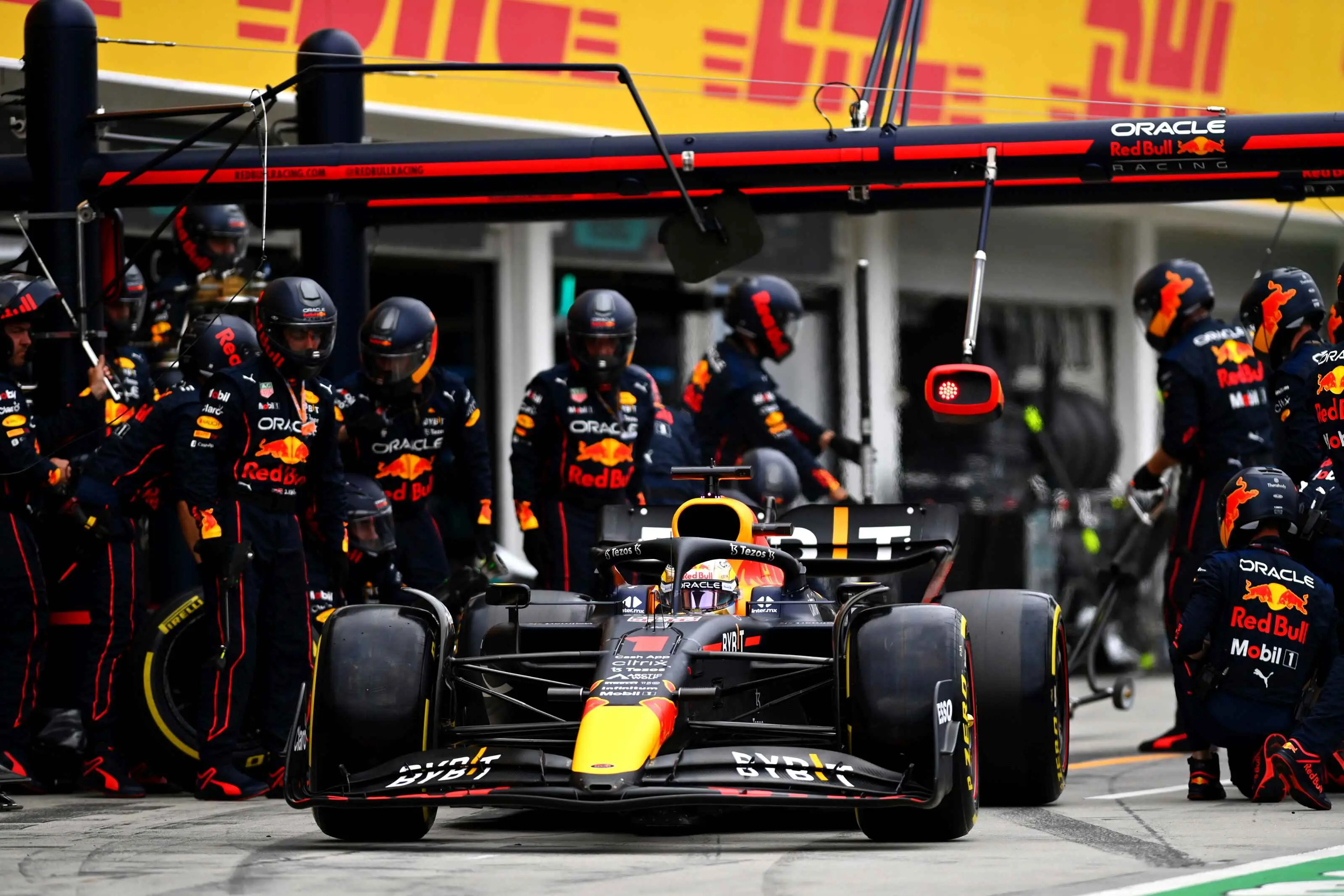 RB18 van Max Verstappen voor het eerst van dichtbij te zien in Nederland