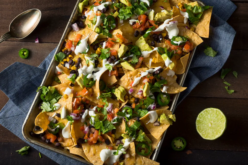 nachoschotel nachos puntpaprika istock 650964112