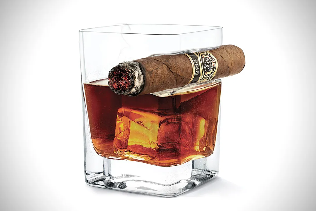corkcicle cigar whiskey glass v0