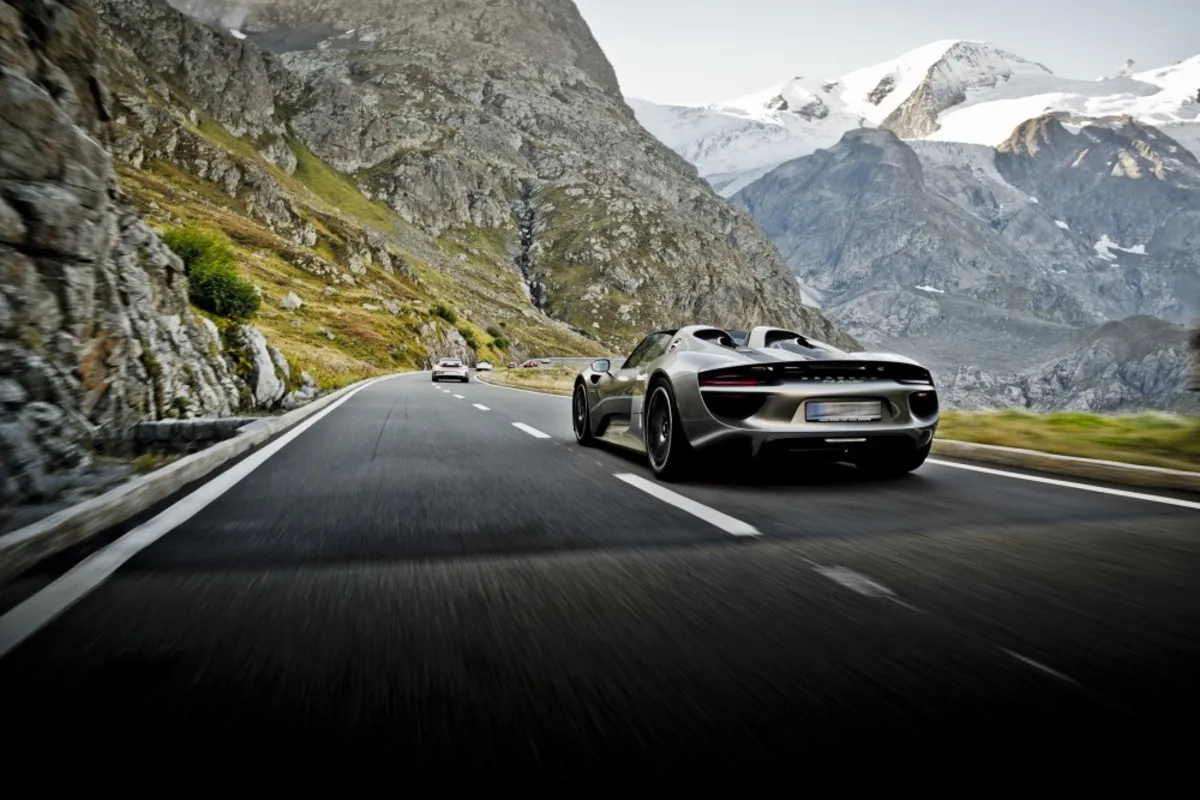 fhm porsche 918 spyder alpen