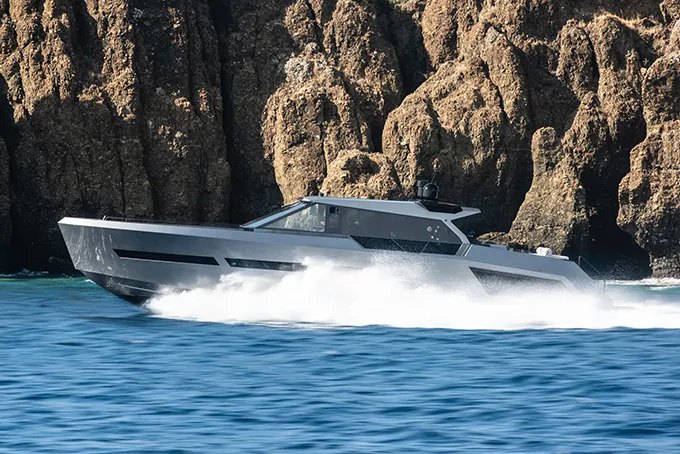 mazu yachts eighty two 1