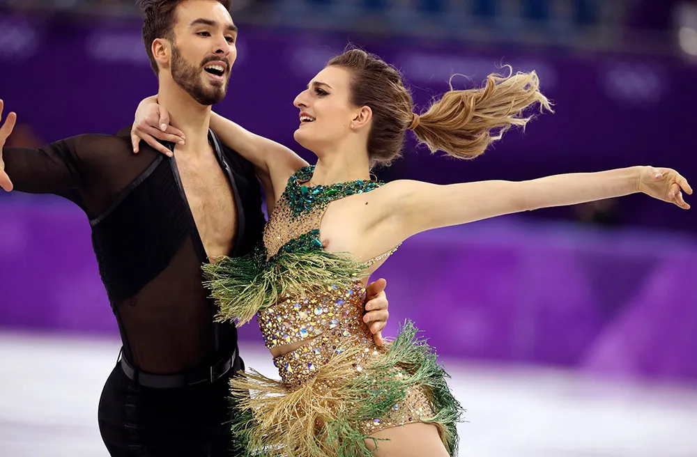 picture vk kunstrijder gabriella papadakis heeft oops momentje op olympische spelen