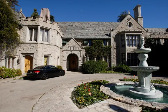 playboy mansion te koop 31