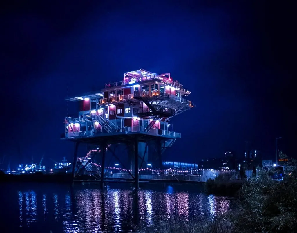 rooftop bar