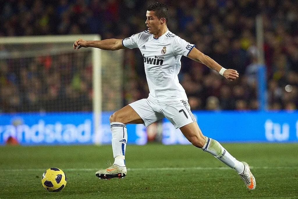 14e j cristiano ronaldo repond a lionel messi 63683 12643