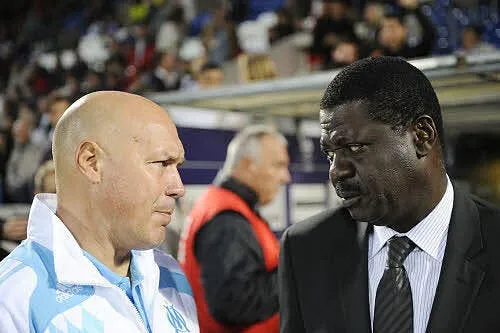 anigo au moins l uefa 12833