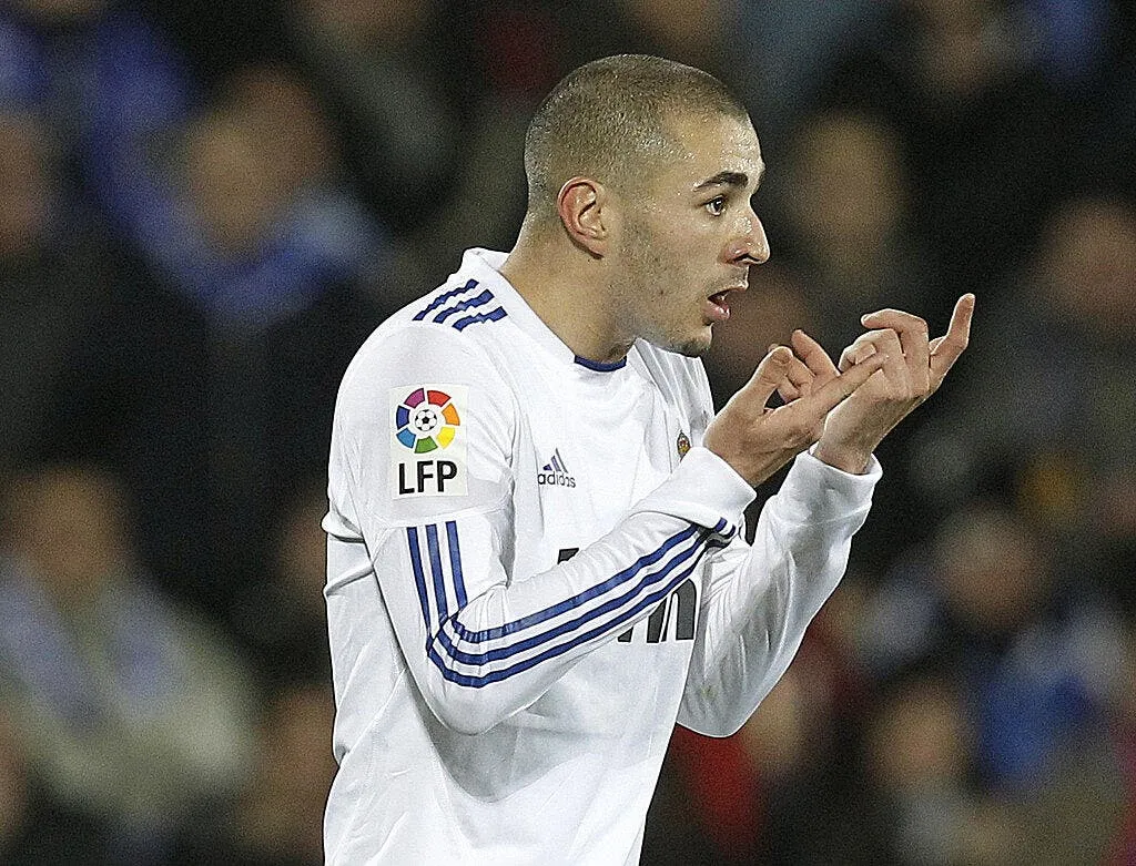 benzema se fait allumer par clemente 66108 14587
