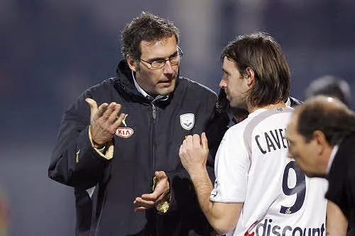 bordeaux tient a cavenaghi 14309