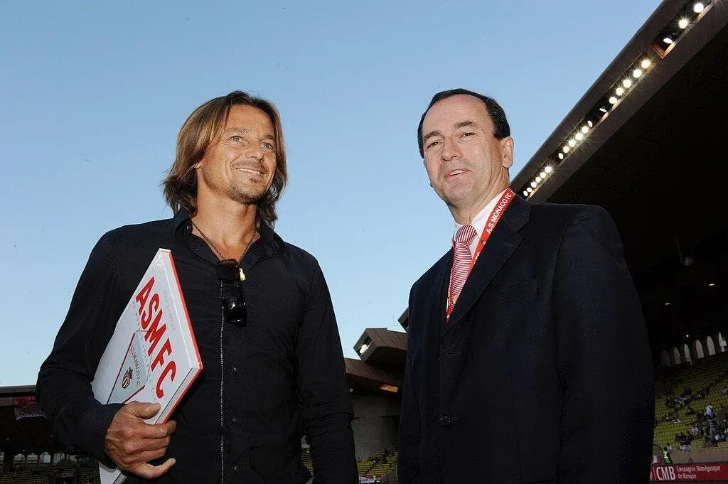 dassier renvoye a ses etudes par daniel bravo 65235 13832