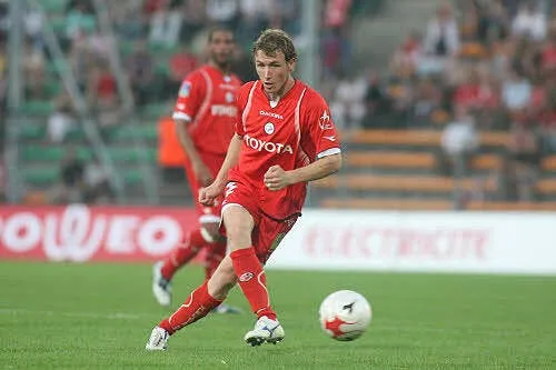 ducourtioux veut encore y croire 12955