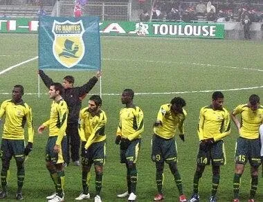 elie baup ecarte sept joueurs 7447