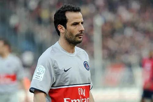 giuly dit adieu au titre 25257