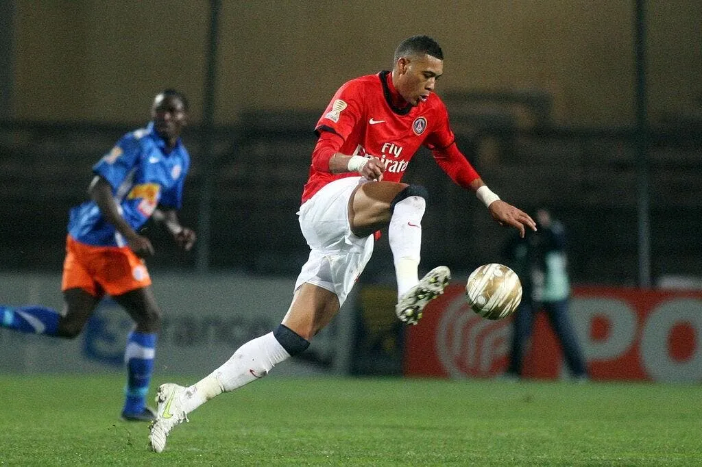 hoarau dans la cible de liverpool 66055 14537