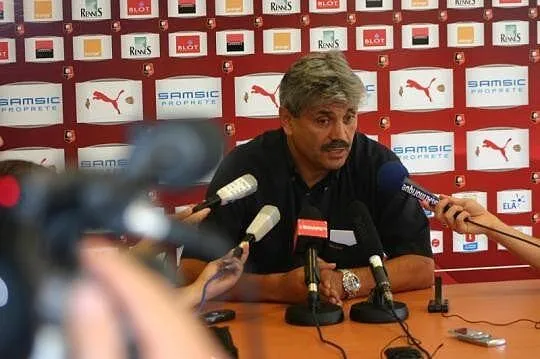 lacombe dans le foot il faut marquer 7023