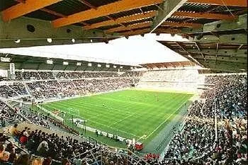 le foot sort son piquet de greve 8100