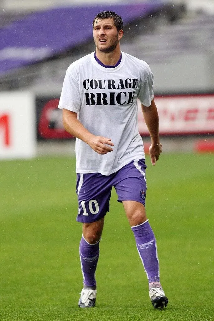 le tfc va montrer son soutien au supporter blesse 36763 5283