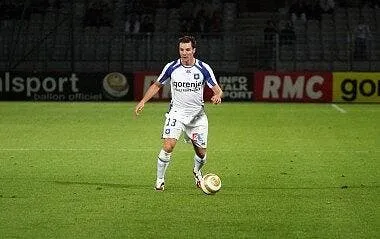 lejeune donne un peu d air a auxerre 12010