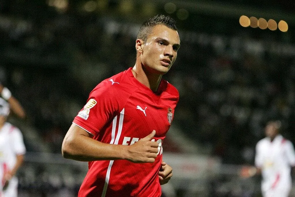 mollo a toujours faim 38571 5541