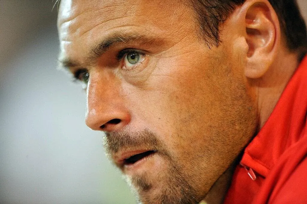 pagis le retraite des terrains va rester a rennes 56886 9041